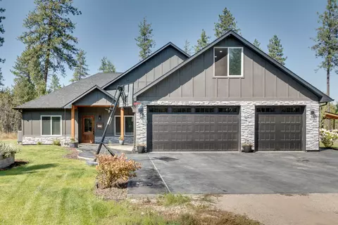 1516 W Montgomery Ave, Deer Park, WA 99006