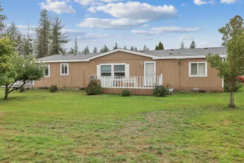 6429 N Dover Rd, Nine Mile Falls, WA 99026
