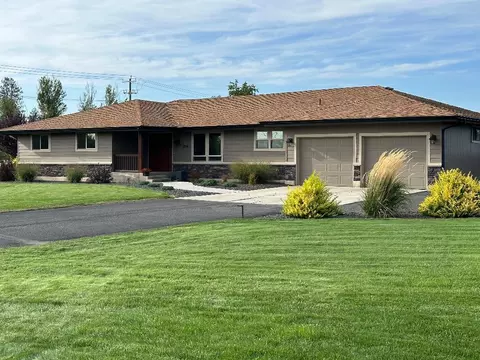 3714 W Vel View Dr, Spokane, WA 99208