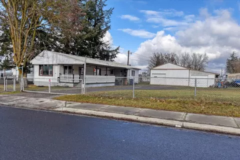 4111 E Longfellow Ave, Spokane, WA 99217