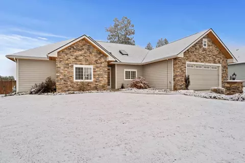 919 N High Desert Dr, Deer Park, WA 99006