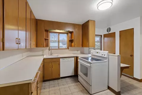 Kitchen - 3408 E 29th Ave, Spokane, WA 99223 photo 1 of 2