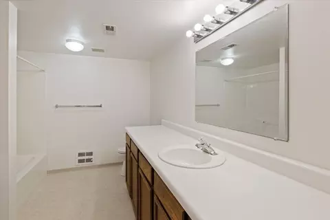 Bath - 3408 E 29th Ave, Spokane, WA 99223 photo 3 of 3