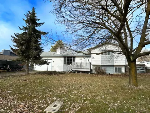 16508 W Lakeside Dr, Medical Lake, WA 99022