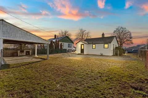 307 E Longfellow Ave, Spokane, WA 99207 photo 20