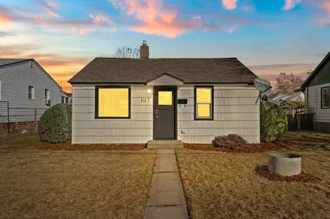 307 E Longfellow Ave, Spokane, WA 99207