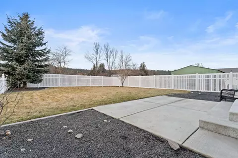 Exterior - 9603 E Hoffman Ln, Spokane, WA 99206 photo 3 of 6