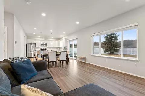 Living - 9603 E Hoffman Ln, Spokane, WA 99206 photo 1 of 3