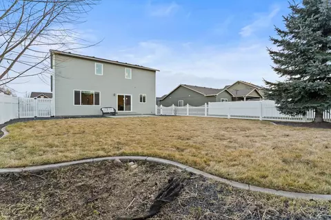 Exterior - 9603 E Hoffman Ln, Spokane, WA 99206 photo 6 of 6