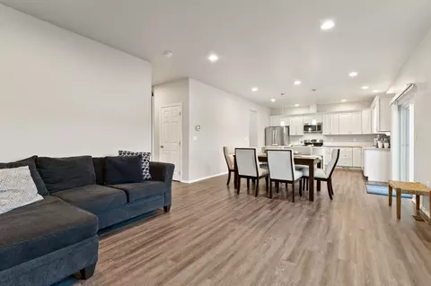 Dining - 9603 E Hoffman Ln, Spokane, WA 99206 photo 1 of 2