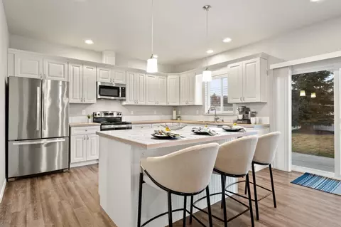 Kitchen - 9603 E Hoffman Ln, Spokane, WA 99206 photo 2 of 4