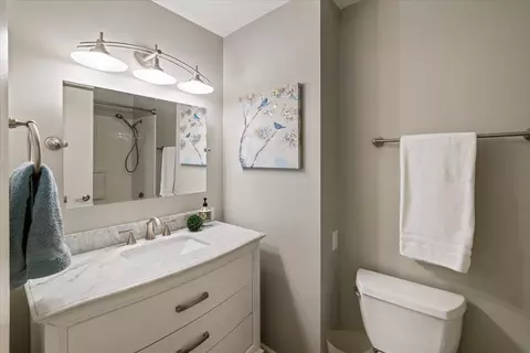 Bath - 1902 E 63rd Ave, Spokane, WA 99223 photo 2 of 3