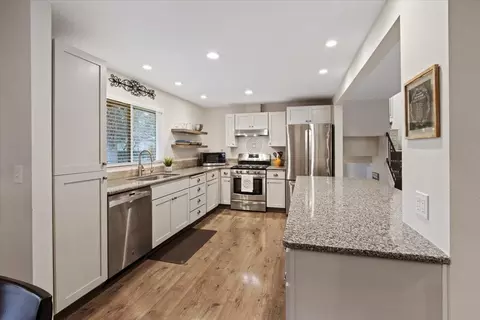 Kitchen - 1902 E 63rd Ave, Spokane, WA 99223 photo 3 of 6