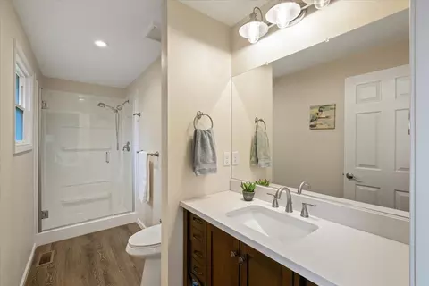 Bath - 1902 E 63rd Ave, Spokane, WA 99223 photo 1 of 3
