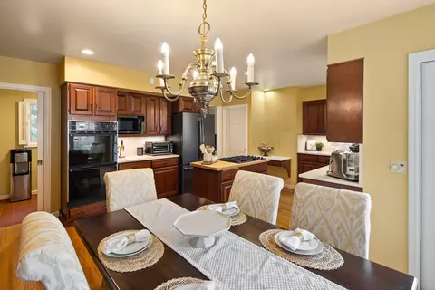 Dining - 227 E High Dr, Spokane, WA 99203 photo 2 of 4
