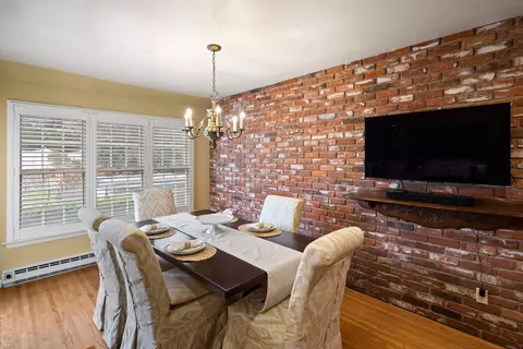 Dining - 227 E High Dr, Spokane, WA 99203 photo 4 of 4