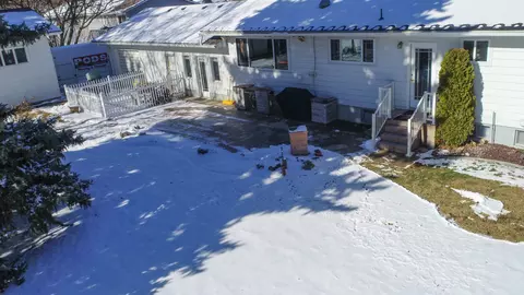 Exterior - 13606 E 16th Ave, Spokane Valley, WA 99216 photo 3 of 7