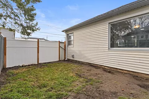 Exterior - 5308 E Commerce Ave, Spokane, WA 99212 photo 2 of 10