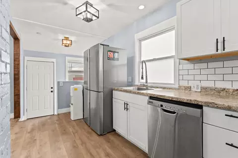 Kitchen - 5308 E Commerce Ave, Spokane, WA 99212 photo 2 of 2