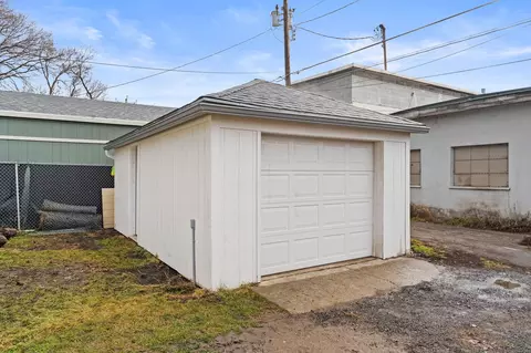 Exterior - 5308 E Commerce Ave, Spokane, WA 99212 photo 9 of 10