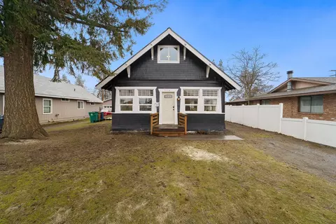 114 E Rockwell Ave, Spokane, WA 99207