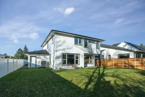 Exterior - 3402 E 46th Ct, Spokane, WA 99223 photo 6 of 7