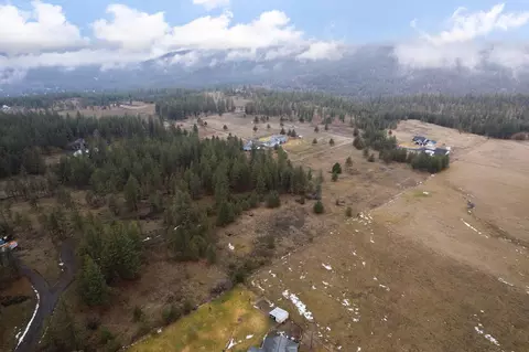 5684 Jergens Rd # -B, Nine Mile Falls, WA 99026