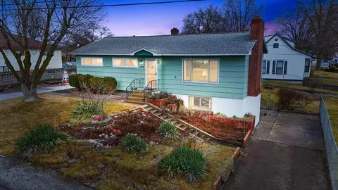1608 N Locust Rd, Spokane Valley, WA 99206