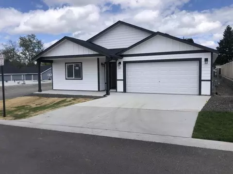 1123 S Rees Ln #& ADJACENT ACCESSORY DWELLIN, Spokane Valley, WA 99037