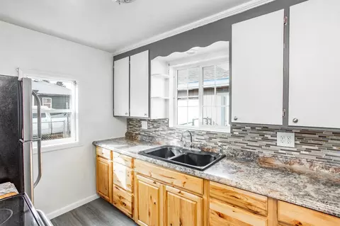 Kitchen - 7315 E Sharp Ave, Spokane Valley, WA 99212 photo 1 of 1