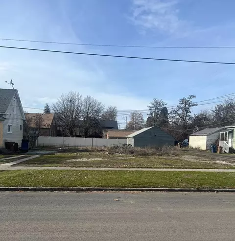 1909 N Standard St, Spokane, WA 99207