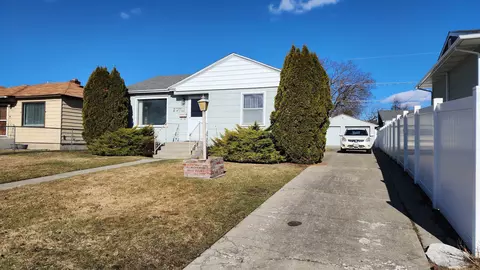 3711 Euclid Ave, Spokane, WA 99217