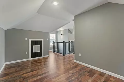 Entry Way - 2811 E 4th Ave, Spokane, WA 99202 photo 2 of 3
