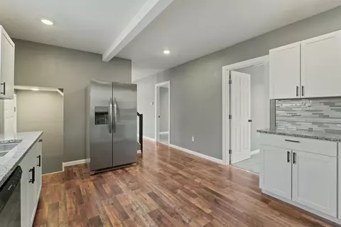 Living - 2811 E 4th Ave, Spokane, WA 99202 photo 1 of 1
