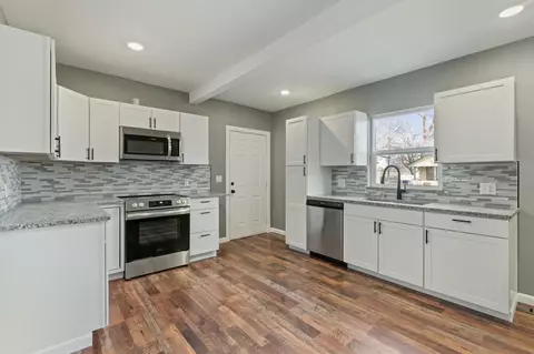 Kitchen - 2811 E 4th Ave, Spokane, WA 99202 photo 1 of 3