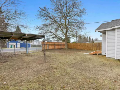 Exterior - 544 E Dave Ct, Spokane, WA 99208 photo 5 of 6