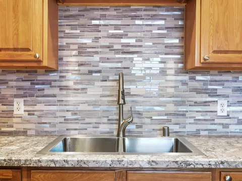 Kitchen - 544 E Dave Ct, Spokane, WA 99208 photo 3 of 4
