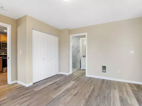 Bedroom - 544 E Dave Ct, Spokane, WA 99208 photo 3 of 5