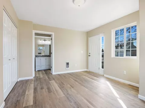 Living - 544 E Dave Ct, Spokane, WA 99208 photo 5 of 6