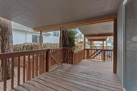 Exterior - 1105 E 18th Ave, Spokane, WA 99203 photo 2 of 13