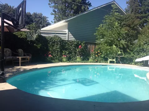 Exterior - 1105 E 18th Ave, Spokane, WA 99203 photo 7 of 13