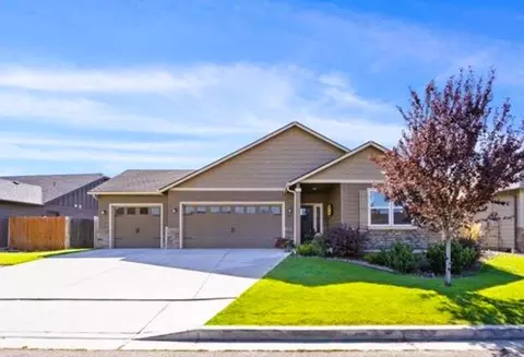 815 W Birchbend Dr, Spokane, WA 99224