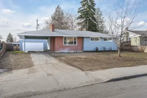 5703 N Maple St, Spokane, WA 99205