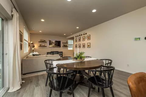 Dining - 1011 E Paske Rd, Colbert, WA 99005 photo 2 of 3