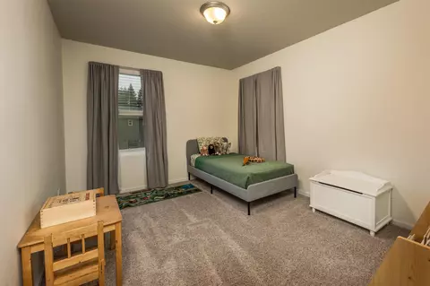 Bedroom - 1011 E Paske Rd, Colbert, WA 99005 photo 5 of 6