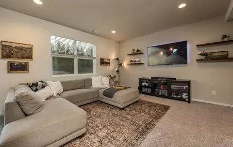 Living - 1011 E Paske Rd, Colbert, WA 99005 photo 2 of 5