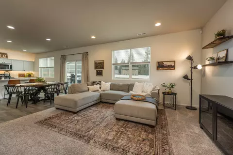 Living - 1011 E Paske Rd, Colbert, WA 99005 photo 1 of 5
