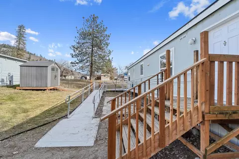 1030 W 3rd Ave # 2, Kettle Falls, WA 99141