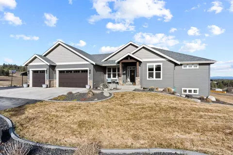 3818 W Country Hills Ln, Spokane, WA 99208