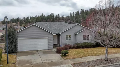 17926 E 8th Ave, Greenacres, WA 99016